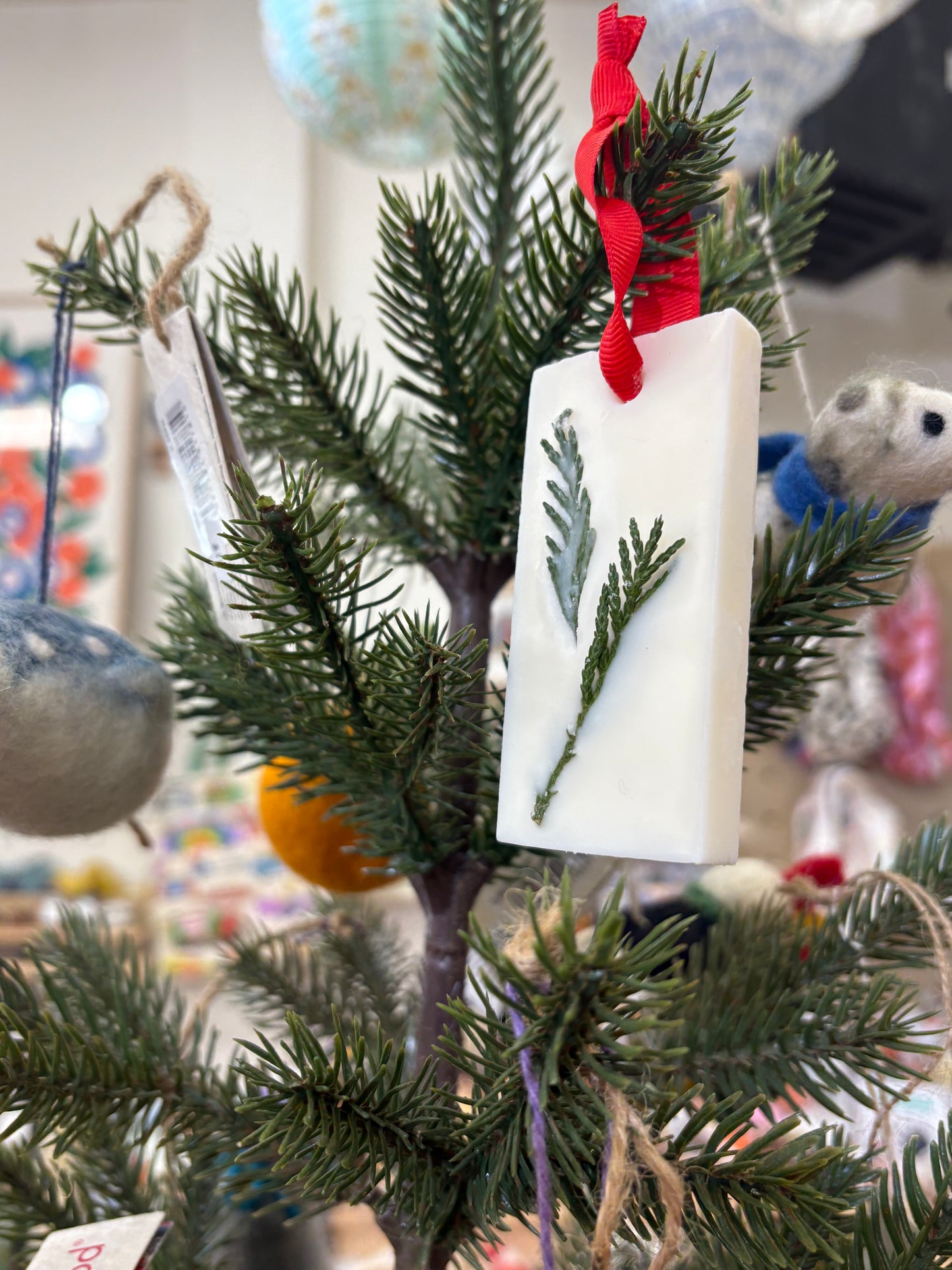 Oregon Forest Wax Melt Ornament | Tree Hanging Wax Melt